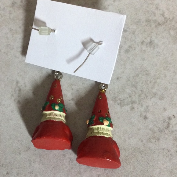 Santa cone shaped drop earrings - Picture 5 of 7